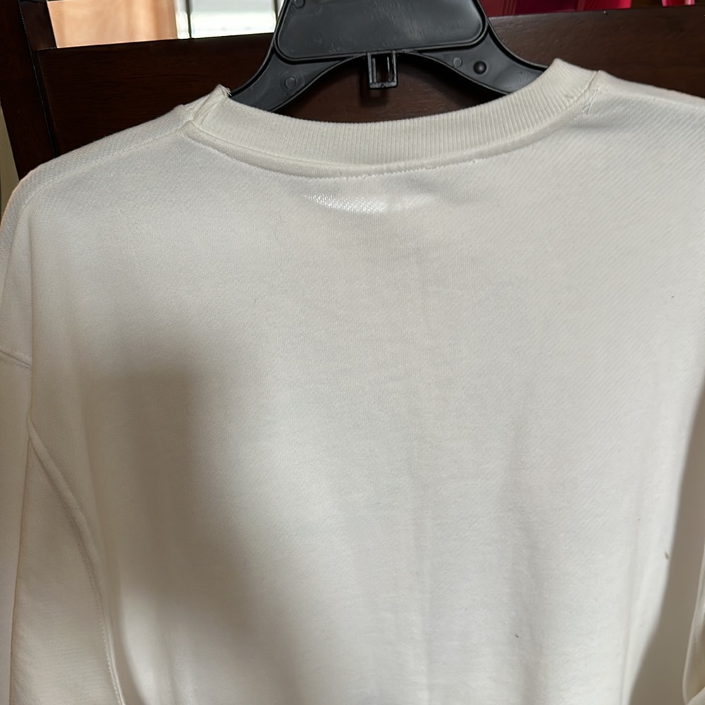 blouse - Picture 7 of 8